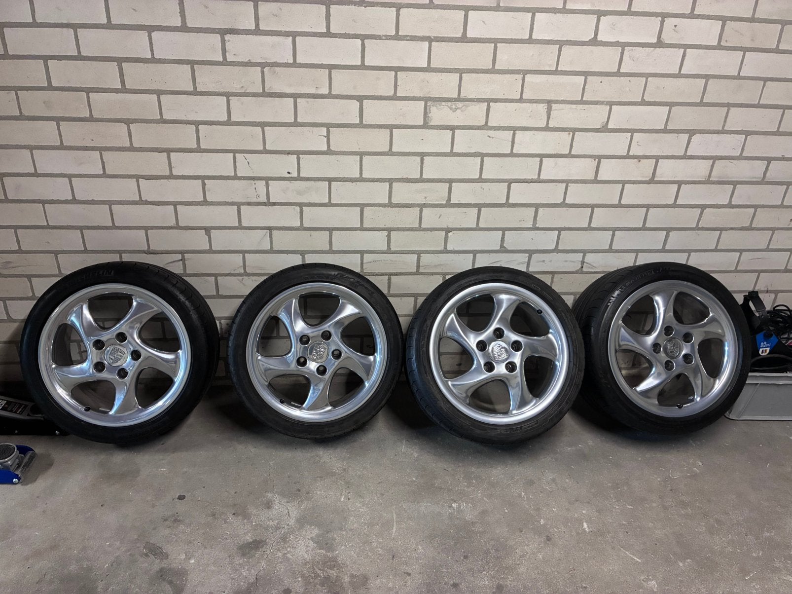 Porsche 996 Millennium Edition velgenset, Auto-onderdelen, Banden en Velgen, Ophalen, Velg(en)