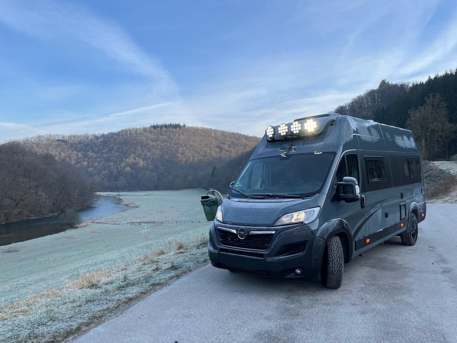 camping-car fixe d'hiver, Marchepied électrique, Autres marques, 6 à 7 mètres, Boîte manuelle