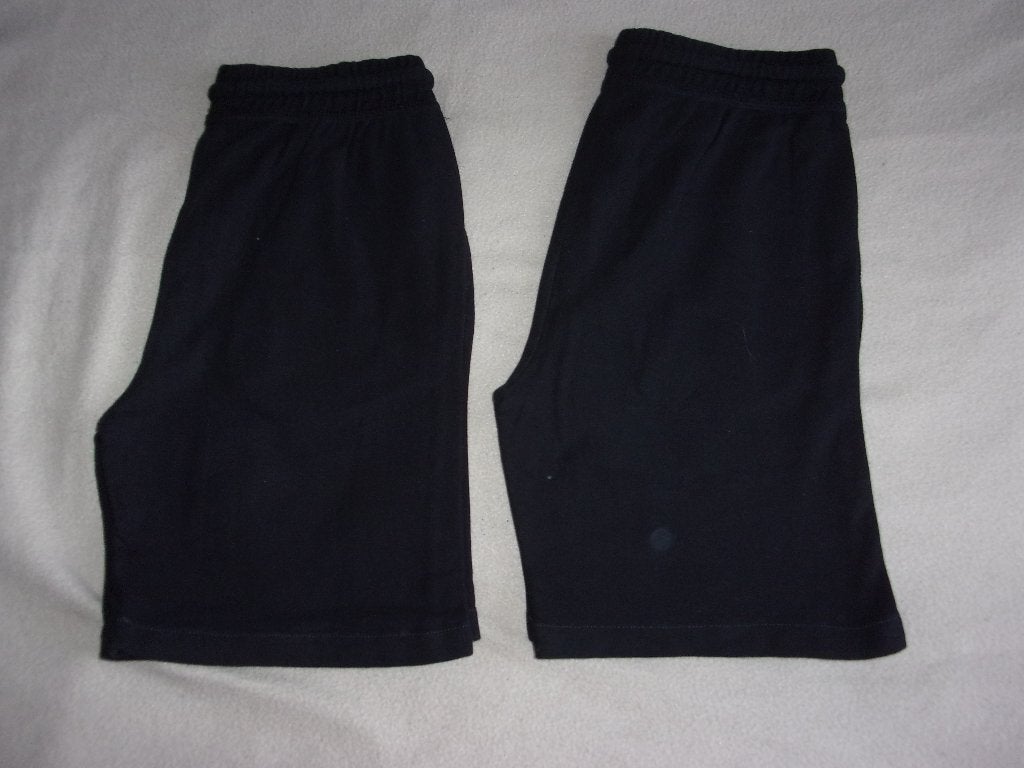 2 zwarte jongens shorts. Maat 158-164, Kinderen en Baby's, Kinderkleding | Maat 158, Ophalen of Verzenden, Zo goed als nieuw, Jongen