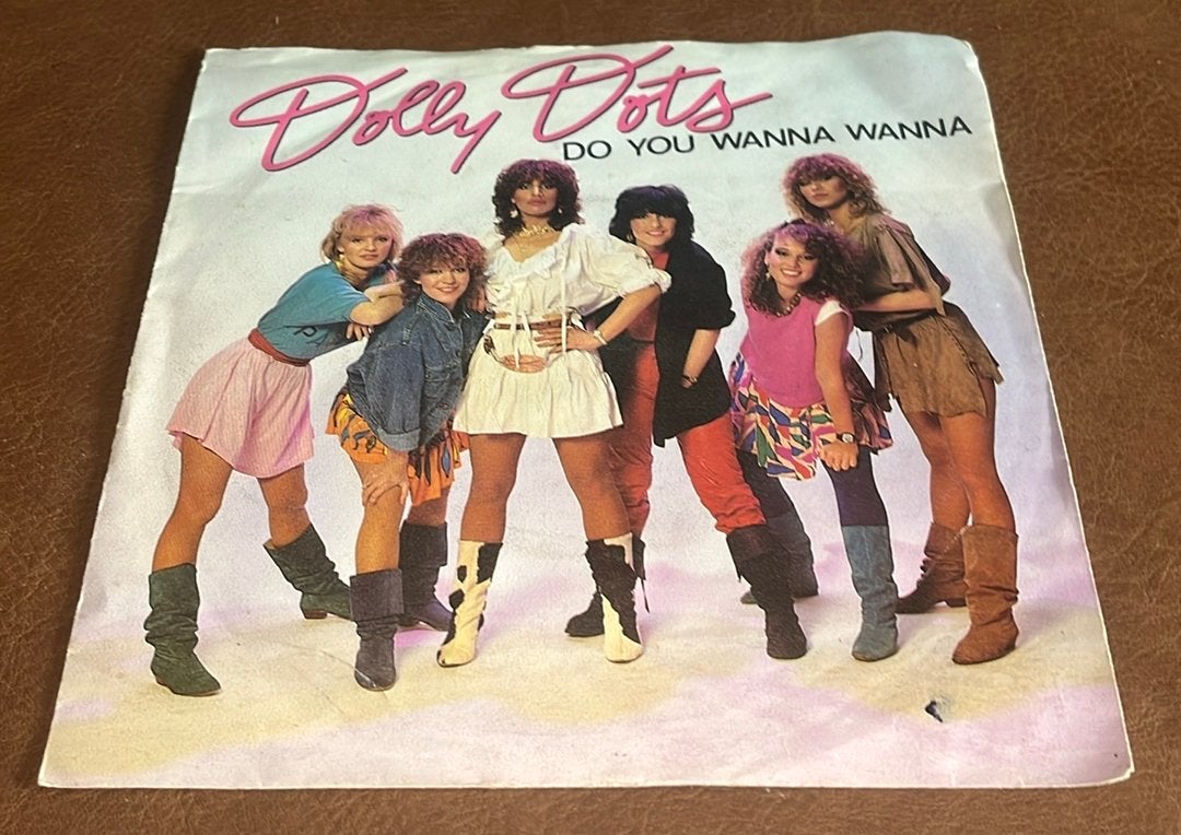 Dolly Dots ‎– Do You Wanna Wanna - 7” vinyl single -BENELUX, Ophalen of Verzenden, Gebruikt