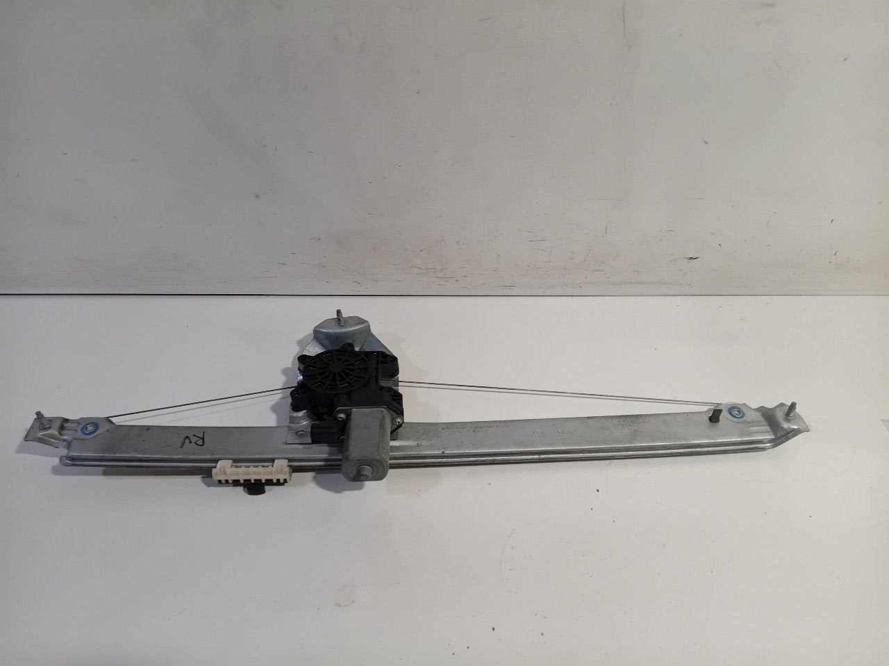 Raammechaniek elektrisch rechts voor Renault Trafic, Onderdelen@venauto.nl, Van der Ven Autorecycling B.V., Gebruikt, Ettenseweg 76, 4706 PB Roosendaal, The Netherlands