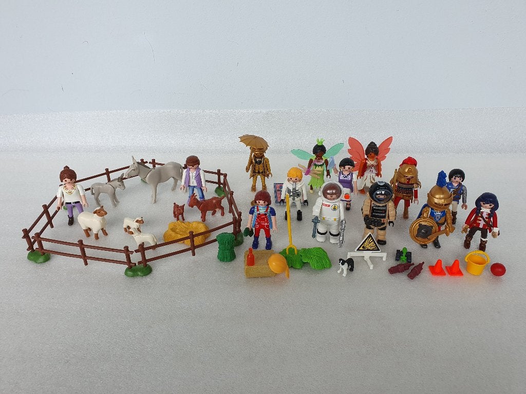 Lot Playmobil met 14 figuren, dieren en attributen, Enlèvement ou Envoi, Utilisé, Figurines