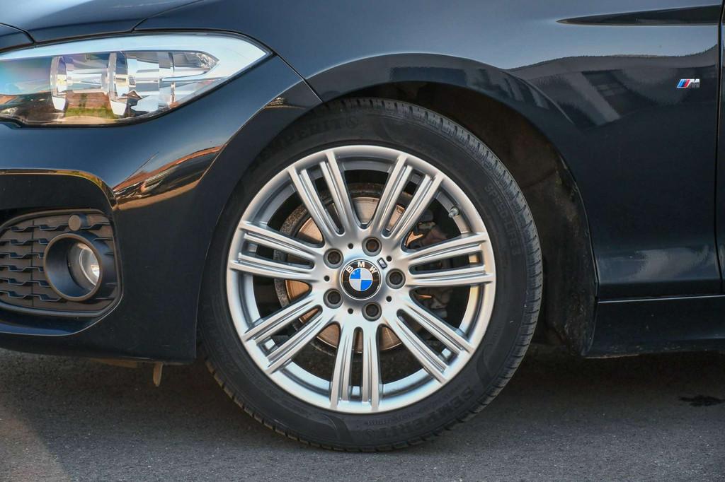 BMW 1 Serie 116 116 d *M-PACK*ALCANTARA*PDC*NAVI*BLUETOOTH*, Auto's, BMW, Voorwielaandrijving, https://public.car-pass.be/vhr/b589bb9a-f668-4624-beaa-576825b4735d