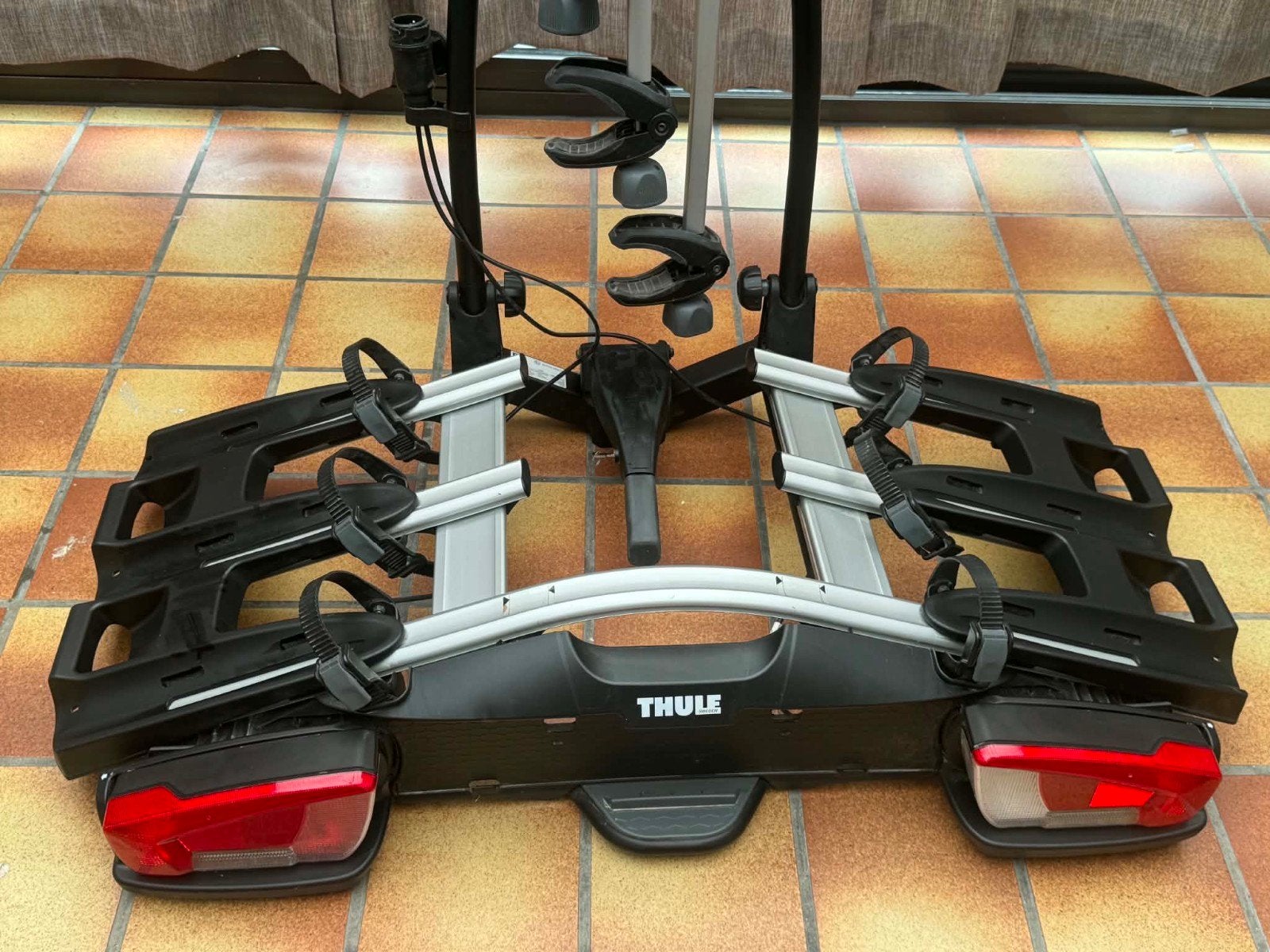 Thule fietsendrager compact 926 (3velo), Ophalen