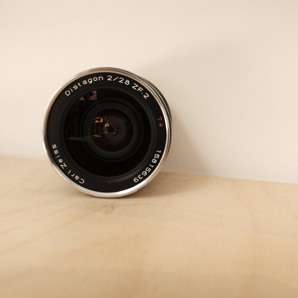 optique Zeiss Distagon 28mm Zf2, Audio, Tv en Foto, Fotocamera's Analoog, Ophalen, Zo goed als nieuw, Overige Merken