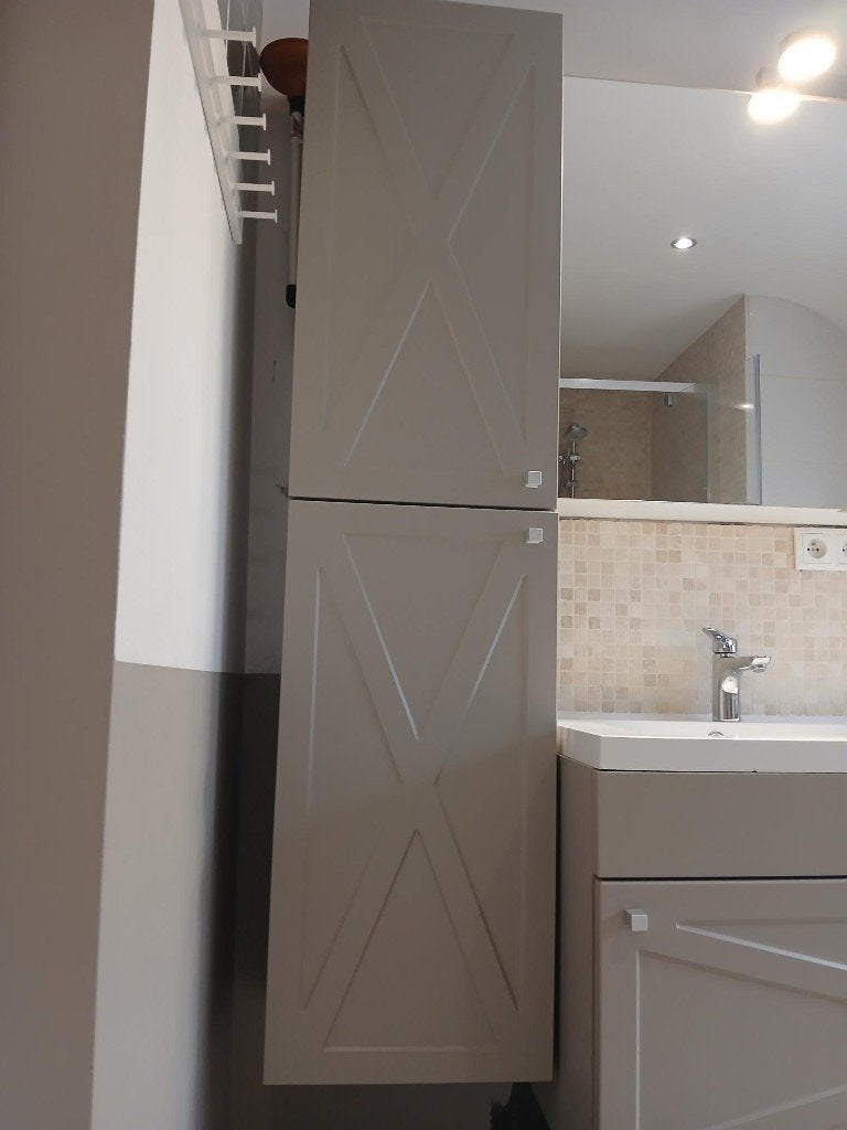 Meuble salle de bains avec eviers et miroir, 100 à 150 cm, Utilisé, Autres types, 50 à 75 cm