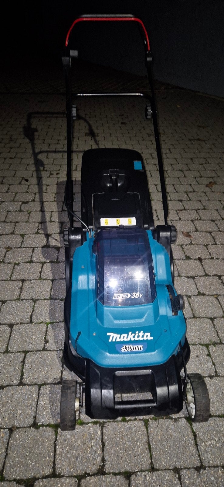 Makita DLM432 Accu Grasmaaier 36V – 43 cm – Zonder Accu’s, Tondeuses à gazon sur batterie, Démarrage électrique, Comme neuf, Enlèvement