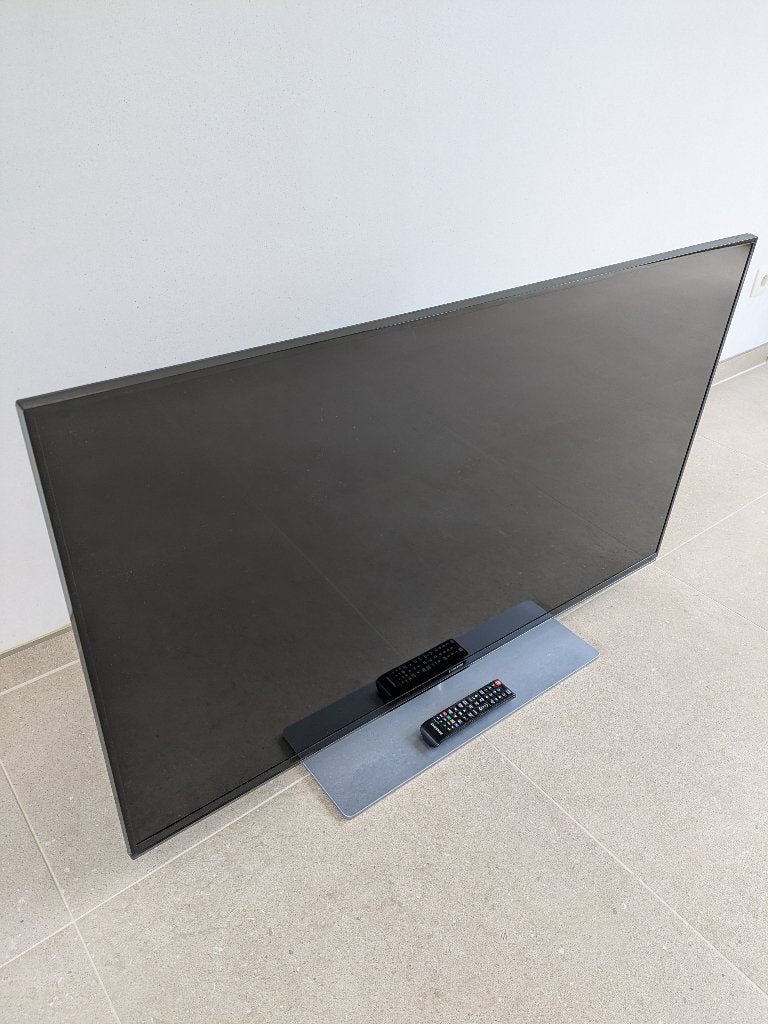 Samsung smart TV (Witte bollen op scherm) - Full HD, TV, Hi-fi & Vidéo, LCD, Enlèvement, Utilisé, Smart TV