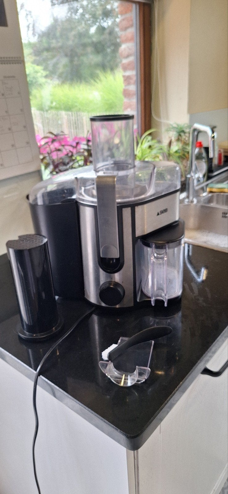 Centrifugeuse fruits et légumes seb