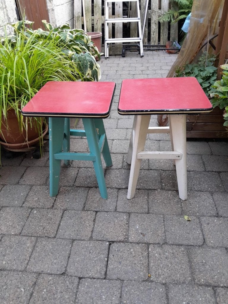 2 Tabourets Formica, Enlèvement