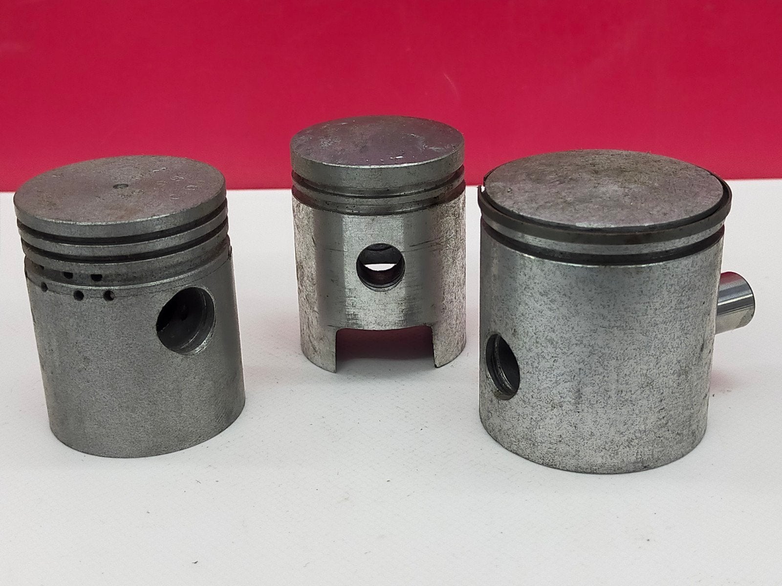 3 Zuigers: 38, 39.98 en 45 mm. Vertex GOL Comec, Enlèvement ou Envoi