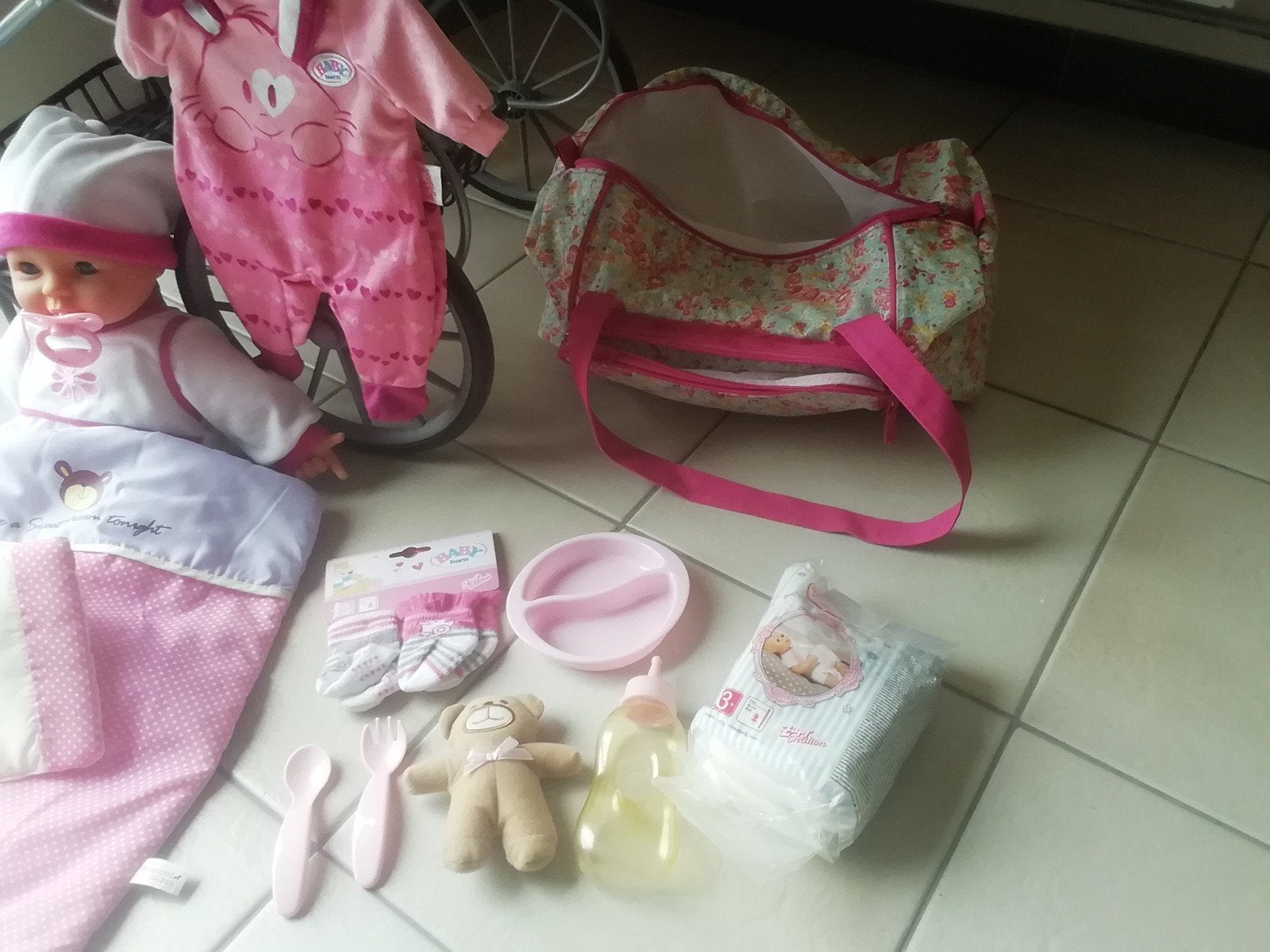 Pop plus accessoires en poppenwagen, Kinderen en Baby's, Speelgoed | Poppen, Ophalen