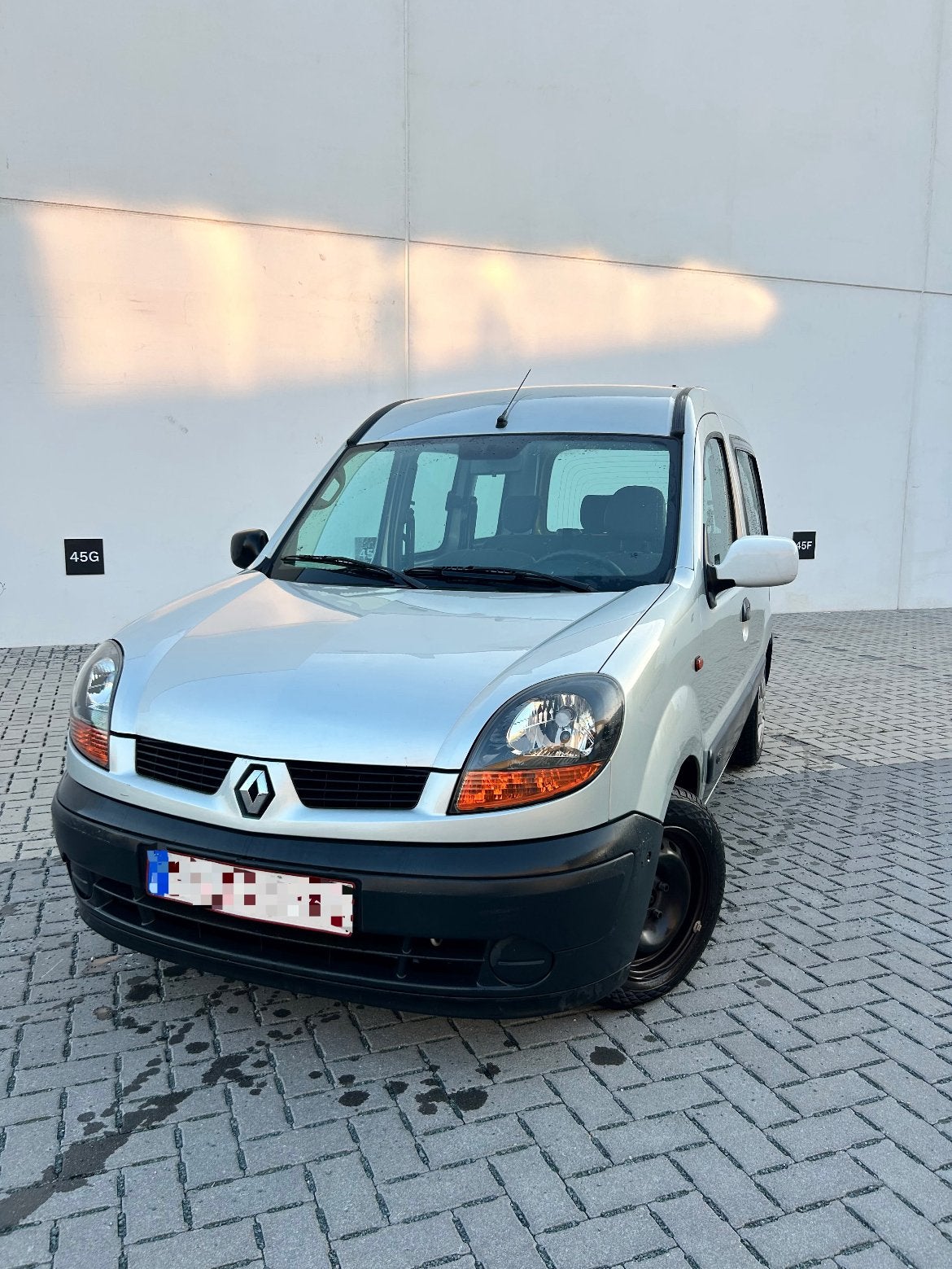 Renault Kangoo 1.2 essence, Argent ou Gris, Achat, 4 portes, Entreprise