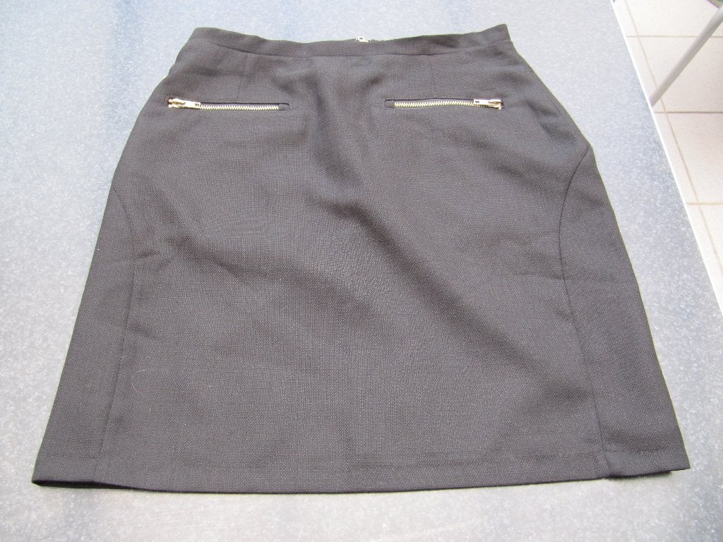 nieuw korte rok zwart Kiomi 38, Kleding | Dames, Rokken, Ophalen of Verzenden, Nieuw, Maat 38/40 (M), Zwart