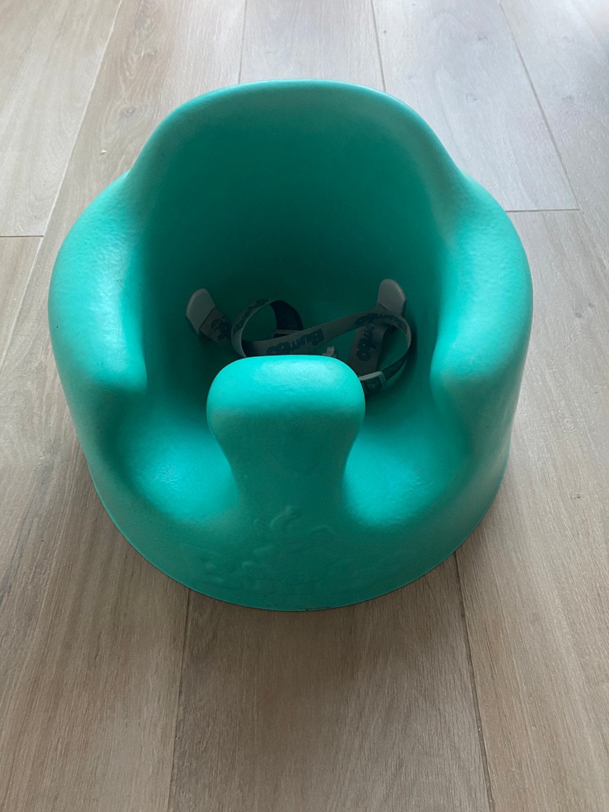 Bumbo zitje, Kinderen en Baby's, Kinderstoelen, Ophalen, Zo goed als nieuw