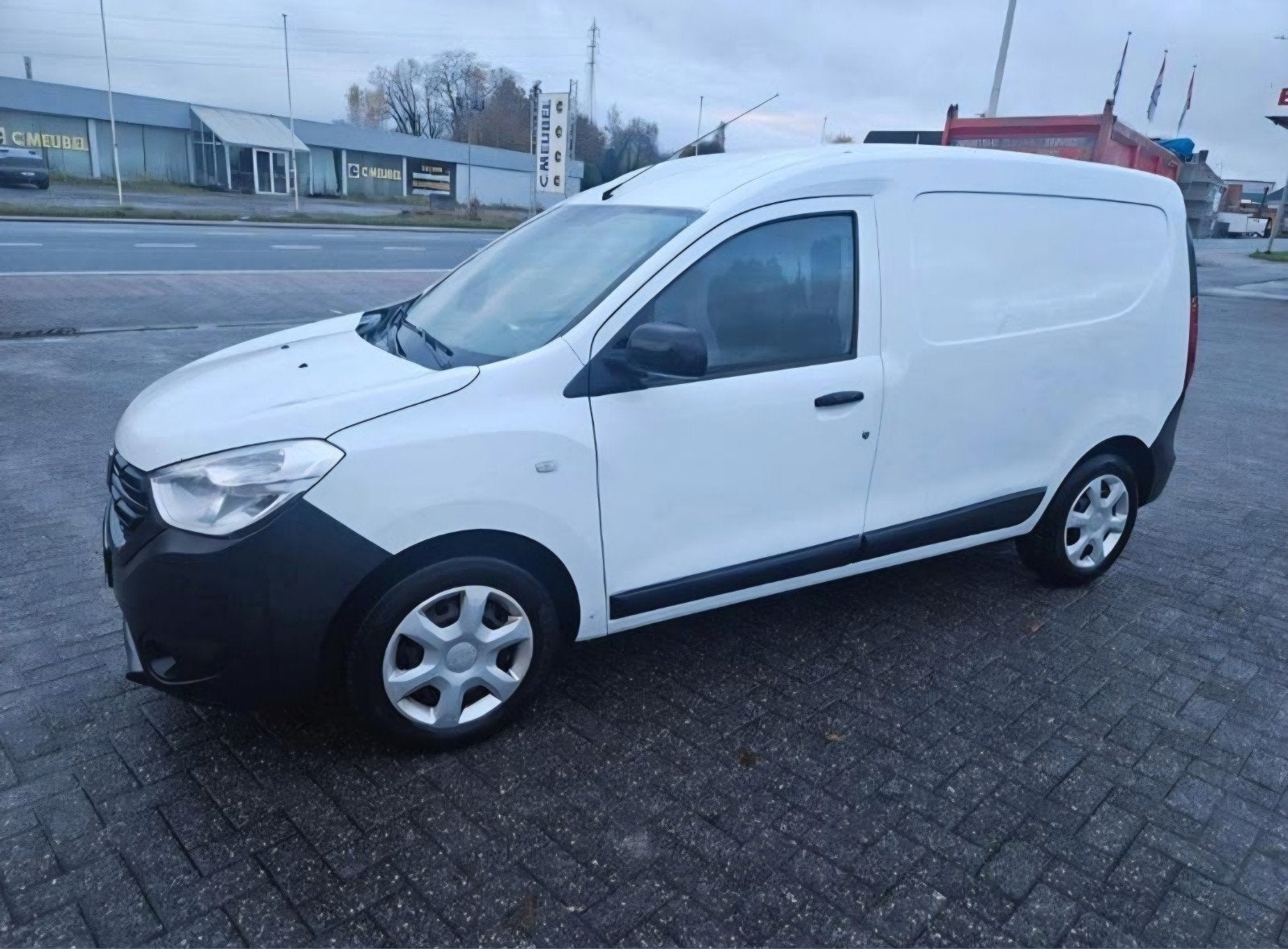 Dacia Dokker à vendre, Autos, Camionnettes & Utilitaires, Dacia, Achat, 2 places, Boîte manuelle