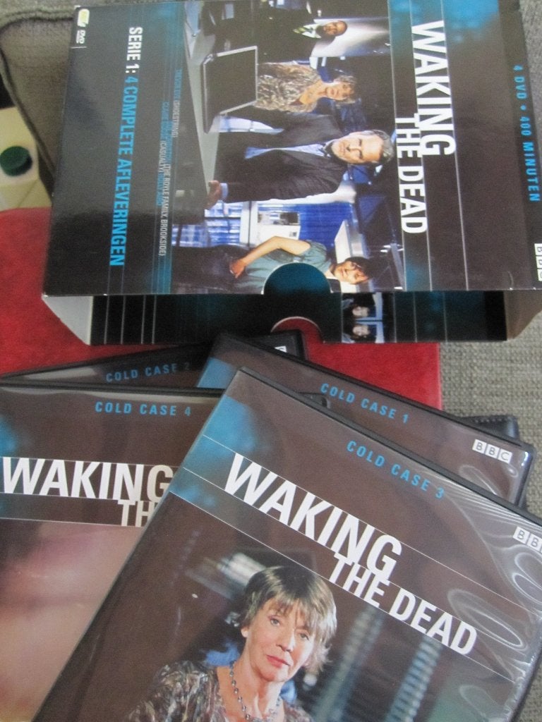 Waking the Dead : Série 1 (2007) 4 disques, CD & DVD, DVD | TV & Séries télévisées, Enlèvement ou Envoi, Anglais, À partir de 16 ans