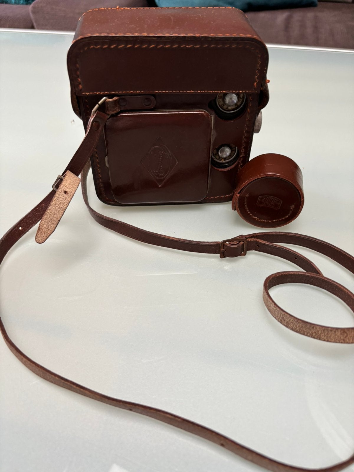Eumig C3 klassieke 8mm smalfilmcamera, Audio, Tv en Foto, Ophalen, Zo goed als nieuw, Bruin