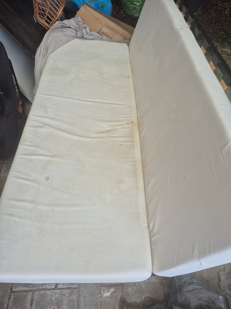 Sofa bed, Ophalen, Gebruikt