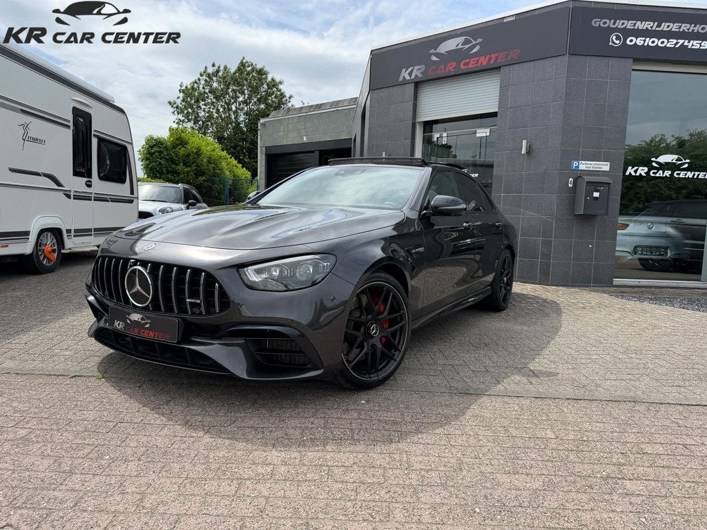 Mercedes-Benz E-klasse AMG 63 S 4MATIC+ PANO-HUD-360-MULTI B, Auto's, Automaat, 4 deurs, Gebruikt, Leder