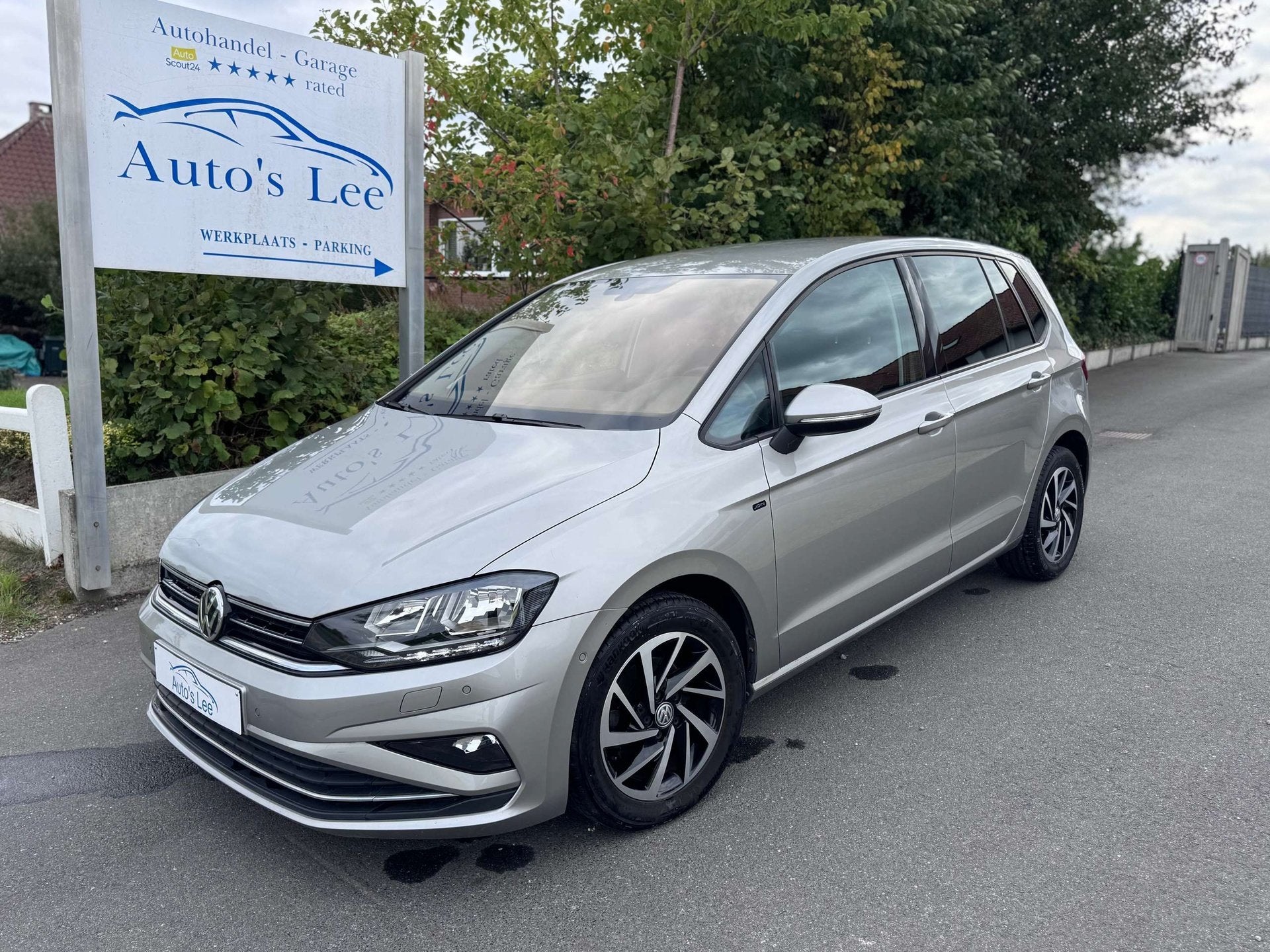 Volkswagen Golf Sportsvan Golf Sportsvan 1.0 TSI DSG/ CarPla, Auto's, Automaat, Dealer onderhouden, Gebruikt, Golf Sportsvan