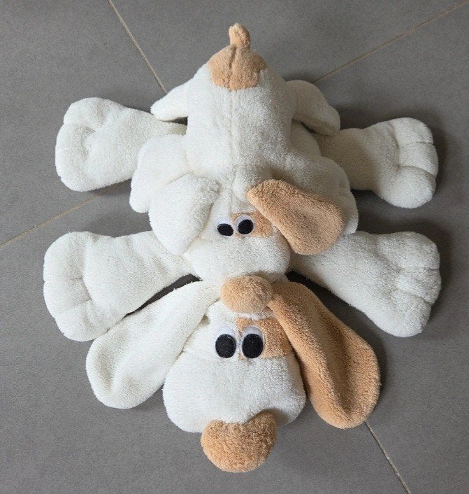 L. Dake & Zn pluche hond, 2 stuks, Ophalen of Verzenden, Zo goed als nieuw, Hond