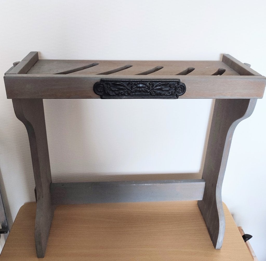 Le Creuset, belle étagère de rangement pour 5 poêlons (vide), Enlèvement ou Envoi, Le Creuset, Utilisé, Autres types