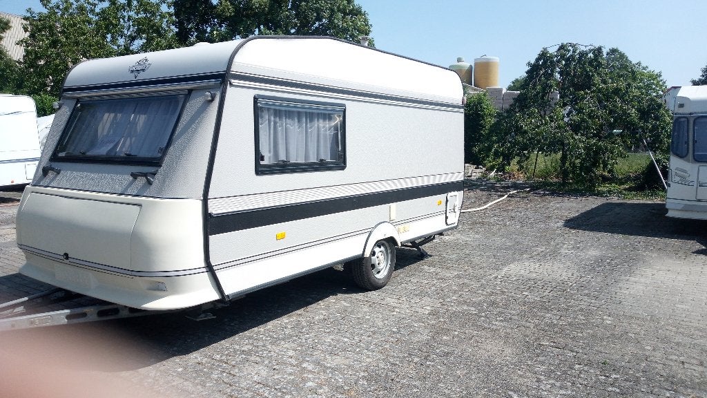 Hobby  400 met voortent (1990) NL kenteken, Tot en met 2, Particulier, 4 tot 5 meter, Reservewiel