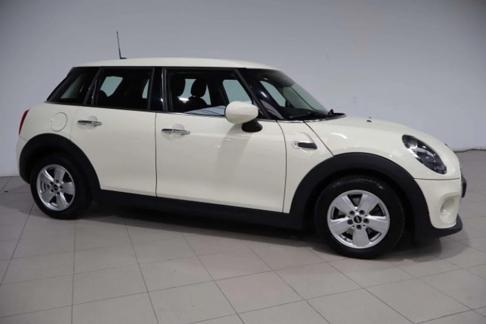 MINI One Mini 1.5A One (bj 2020, automaat), Auto's, Automaat, 75 kW, Stof, Gebruikt