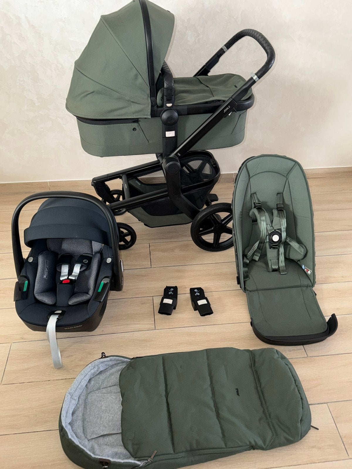 Ensemble complet 3-en-1 de poussette Joolz Day+ Forest Green, Enfants & Bébés, Buggys, Comme neuf, Maxi-Cosi, Couverture pieds