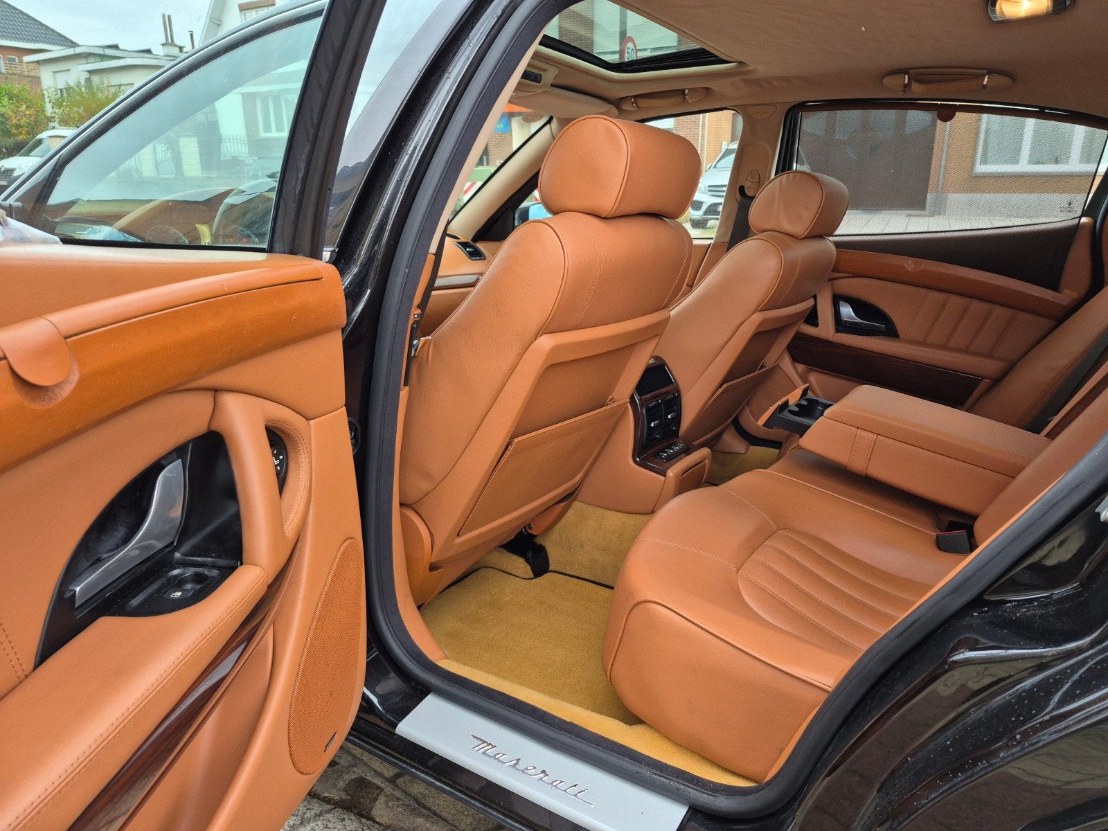 Maserati quattroporte 2004 essence 400 ch 56000 km export, Entreprise, Essence, Achat