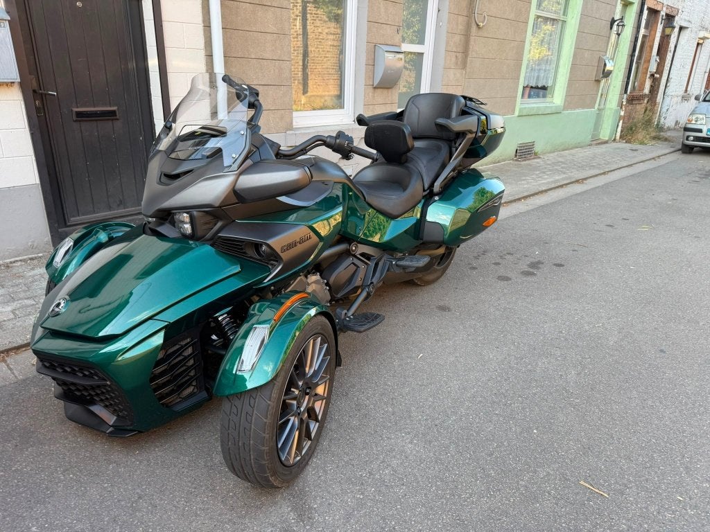 Can am Spyder, Plus de 35 kW, 1300 cm³, 3 cylindres