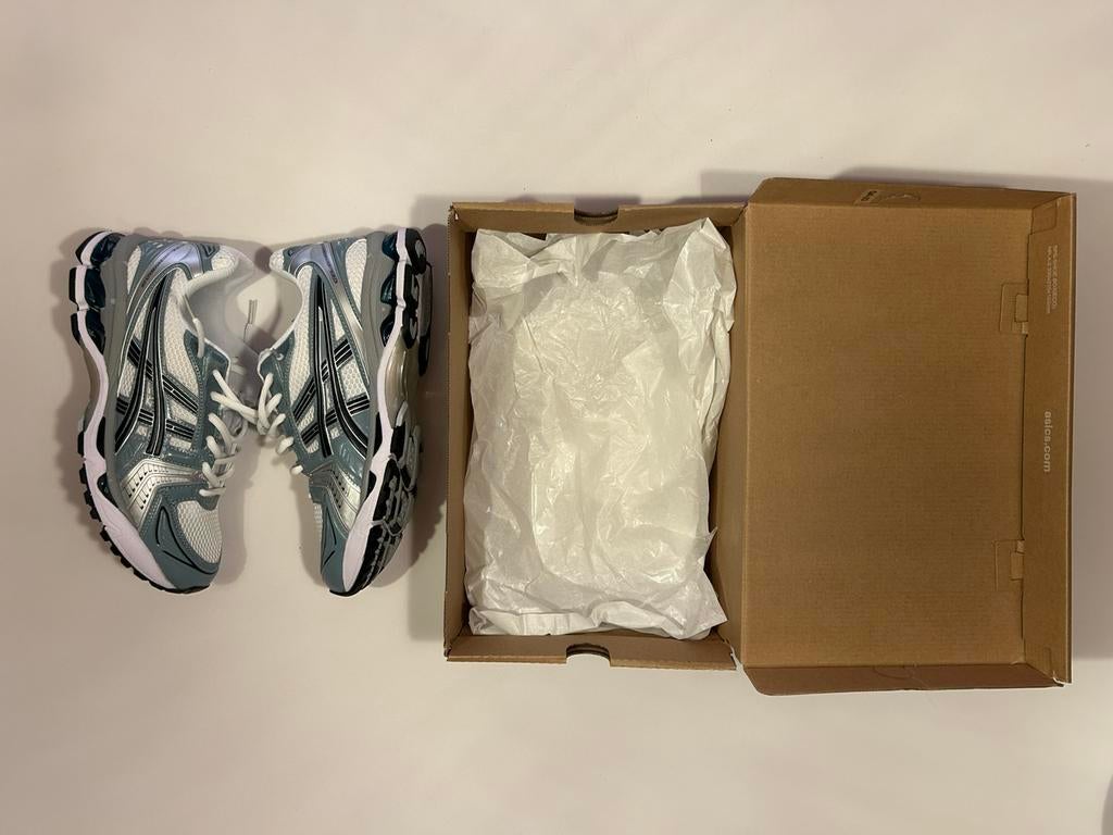 Sneakers ASICS bleu/blanc, Enlèvement ou Envoi, Neuf, Bleu, Baskets