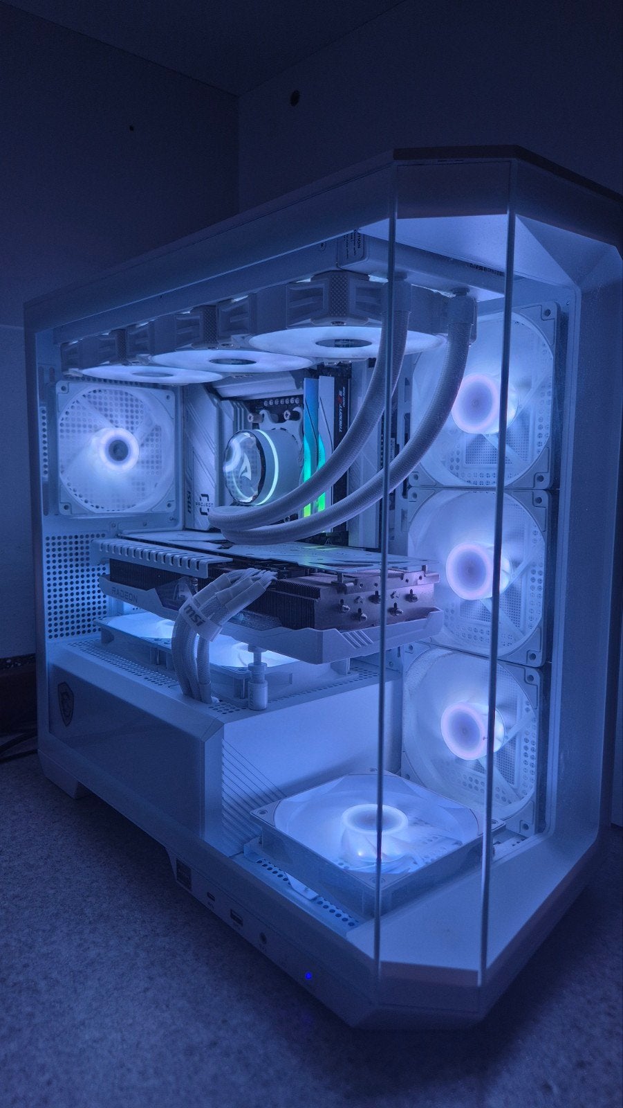 Msi Gaming PC RX 7900XT 20GB Ryzen 7 7800X3D 32GB DD5 CL30 !, Ophalen of Verzenden, Gaming, SSD