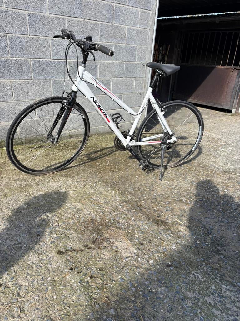 Nette Norta LRC Damesfiets – Sportieve Hybri Topstaat, Fietsen en Brommers, Fietsen | Dames | Sportfietsen en Toerfietsen, Zo goed als nieuw