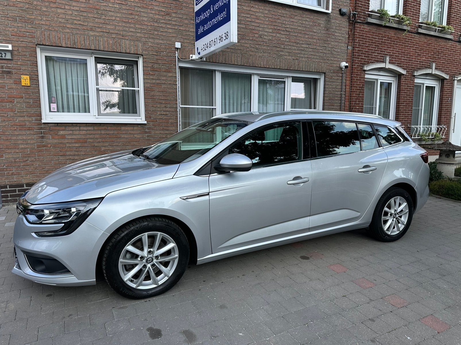 Renault Megane 1.6dci! Topstaat* Airco*Navi*Euro6b*Garantie!, Auto's, Voorwielaandrijving, Testrit aan huis, 4 cilinders, 103 g/km