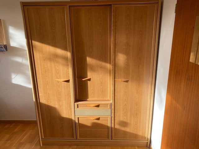 Kleerkast, Ophalen, Gebruikt, 150 tot 200 cm, Met lade(s)