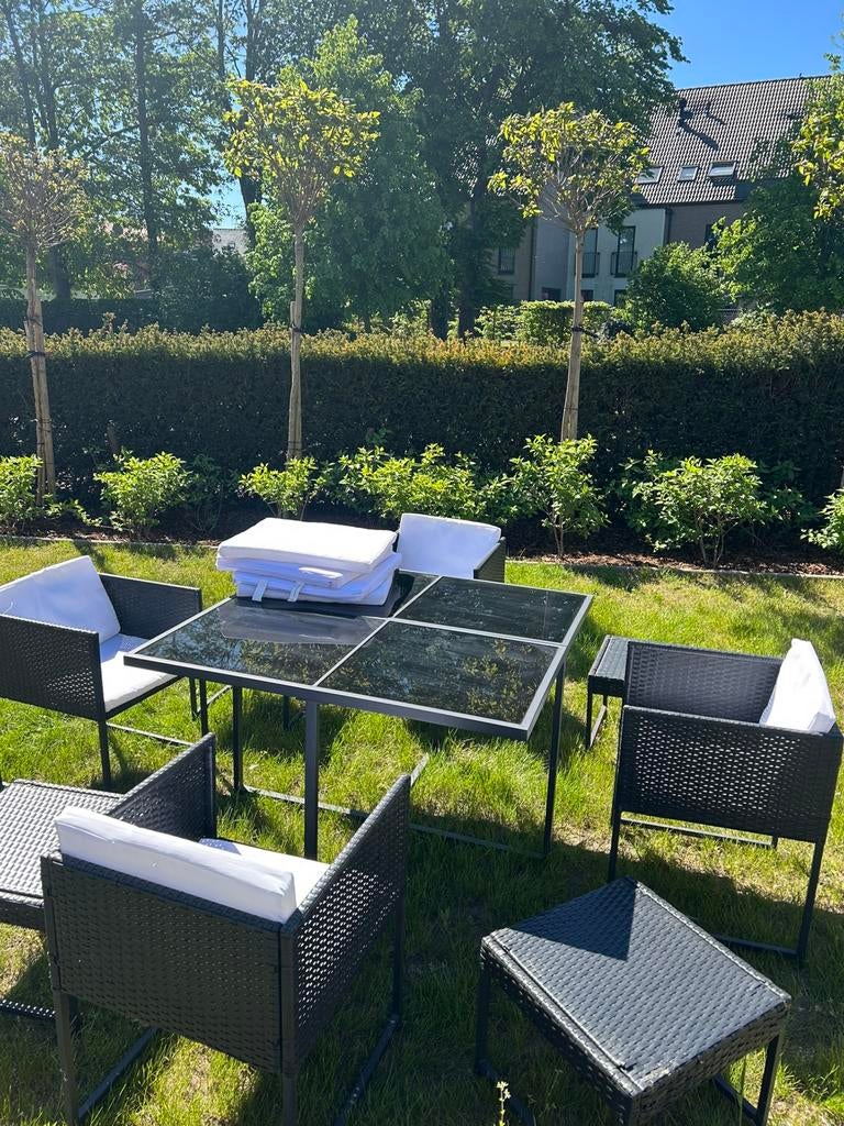 4 persoons tuintafel - 8 zitdelen met kussens, Tuin en Terras, Tuinsets en Loungesets, Ophalen, 4 zitplaatsen, Gebruikt, Bijzettafel