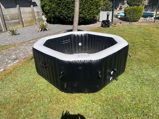 Jacuzzi, Jardin & Terrasse, Bains à remous et Spas, Enlèvement, Utilisé, Tapis de sol, Gonflable