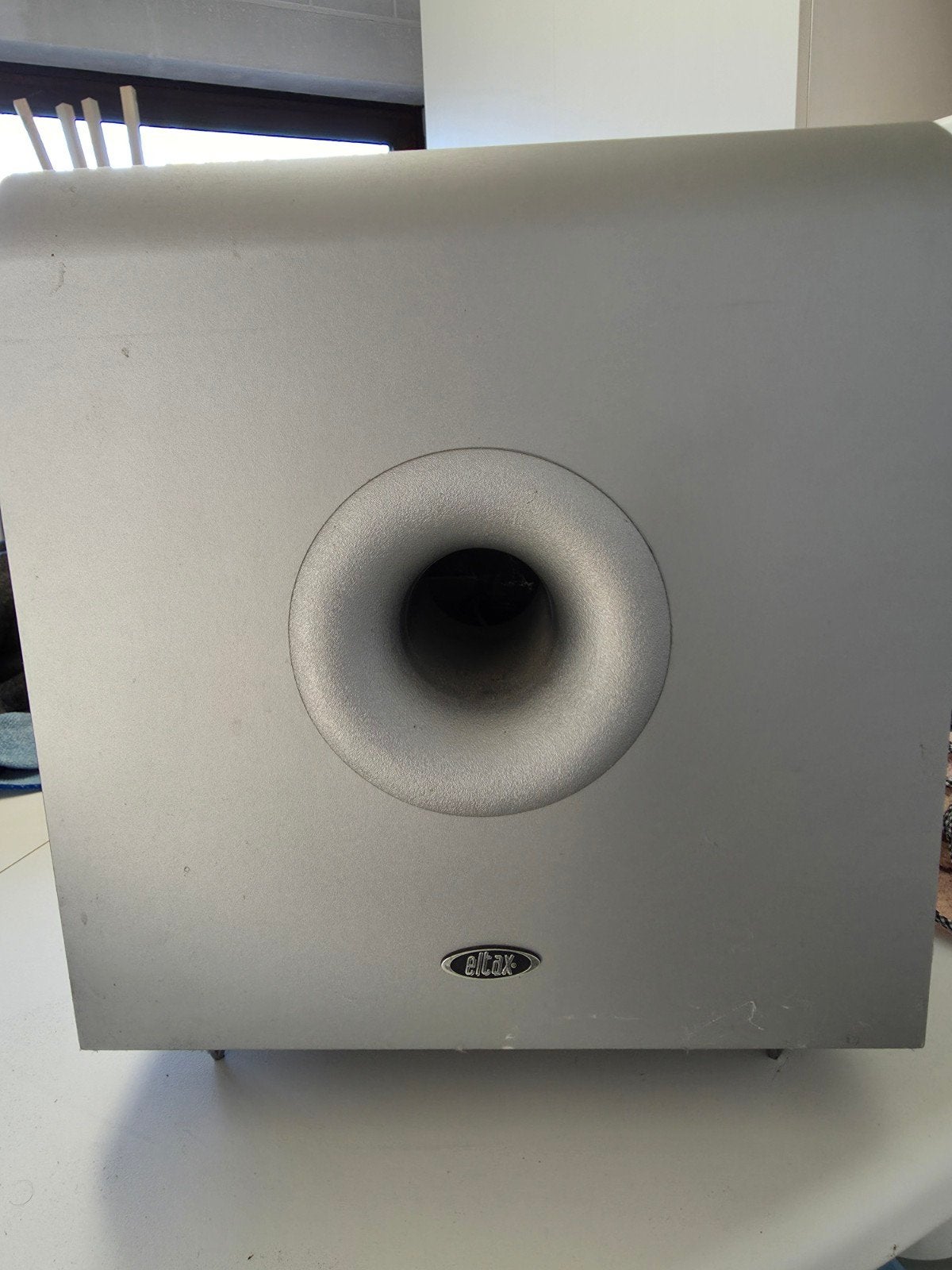 Actieve subwoofer, Ophalen, Subwoofer