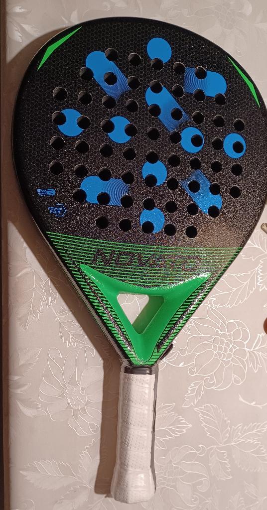 PADL NOVATO padelrackets voor volwassenen. gekorreld vlak .., Sport en Fitness, Padel, Ophalen of Verzenden, Nieuw, Padelracket