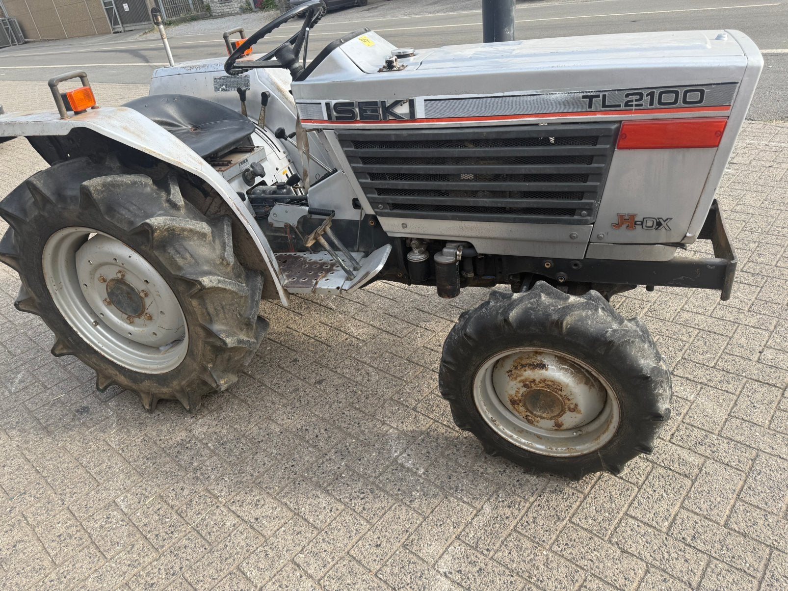 Iseki tl2100, Articles professionnels, Enlèvement