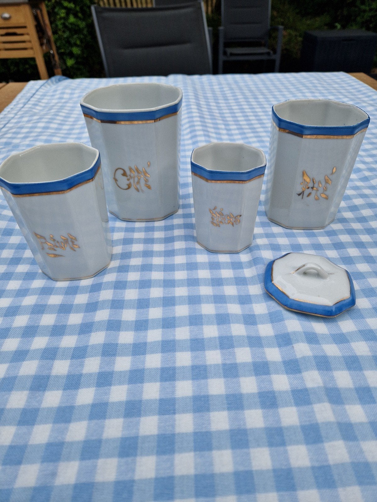 4 pots anciens, Enlèvement ou Envoi