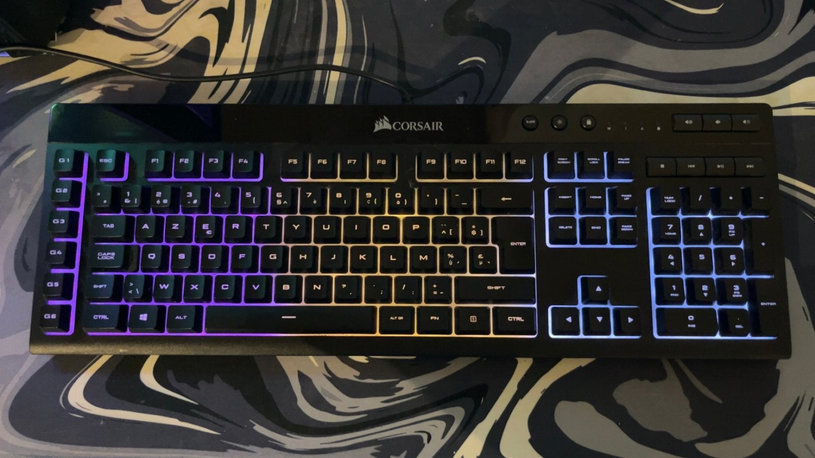 Corsair K55 RGB Gaming Toetsenbord met Polssteun [AZERTY], Computers en Software, Toetsenborden, Ophalen, Azerty, Zo goed als nieuw