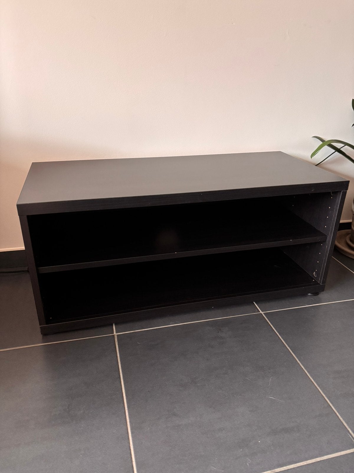 Modern houten tv-meubel donkerbruin - IKEA MOSJÖ, Ophalen, Gebruikt, 50 tot 100 cm, Minder dan 100 cm