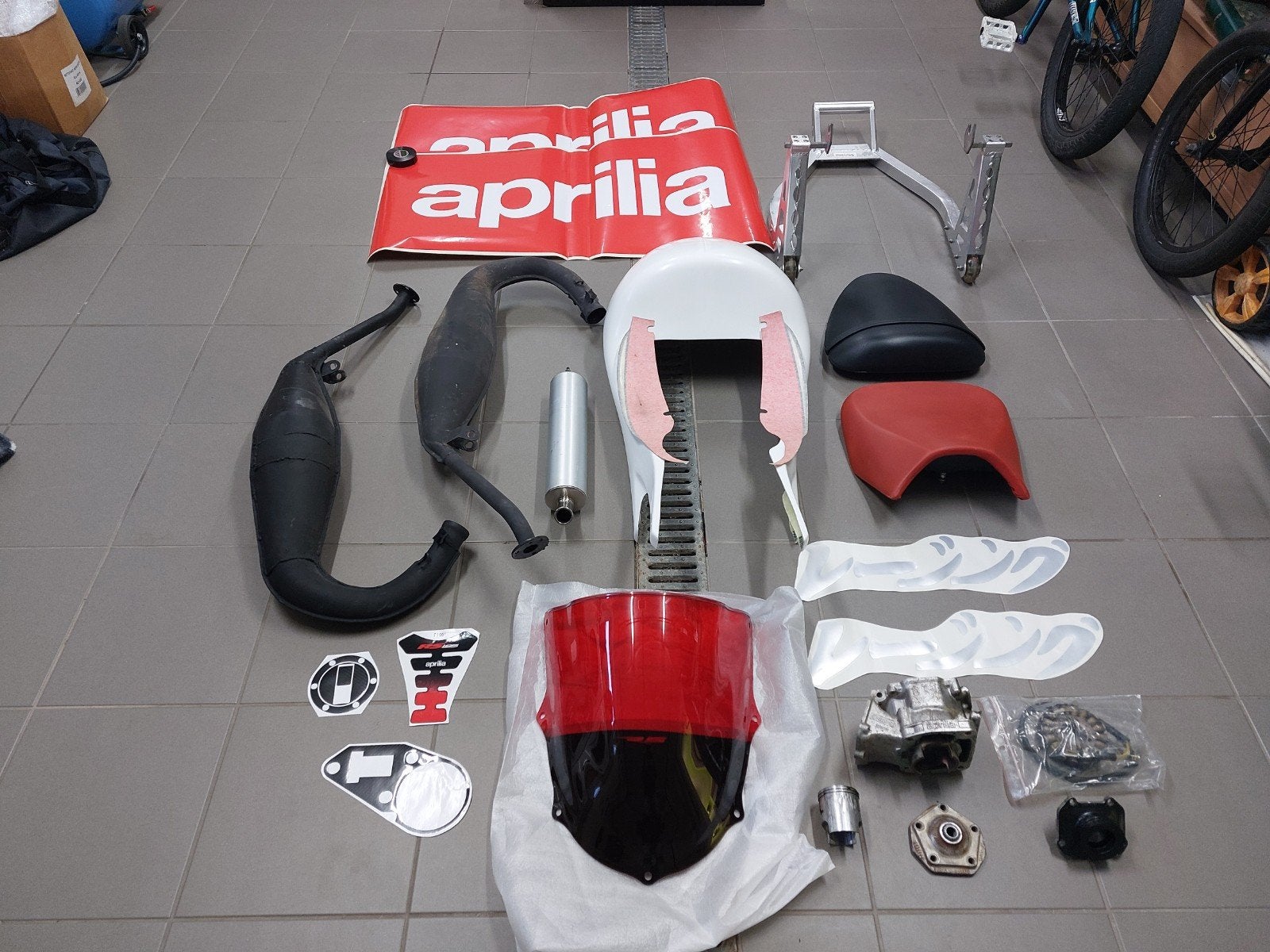 Aprilia rs125  ( pièces ), Occasion, 125 cm³, Particulier, Autre