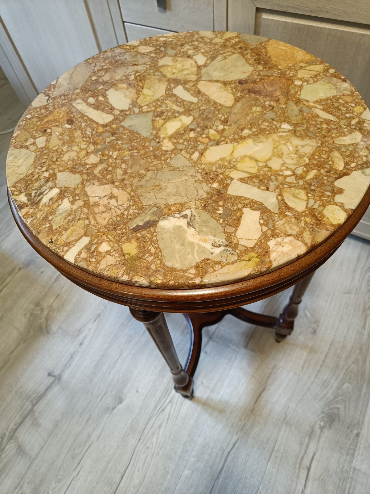 mooie bijzettafel met marmeren blad., Enlèvement