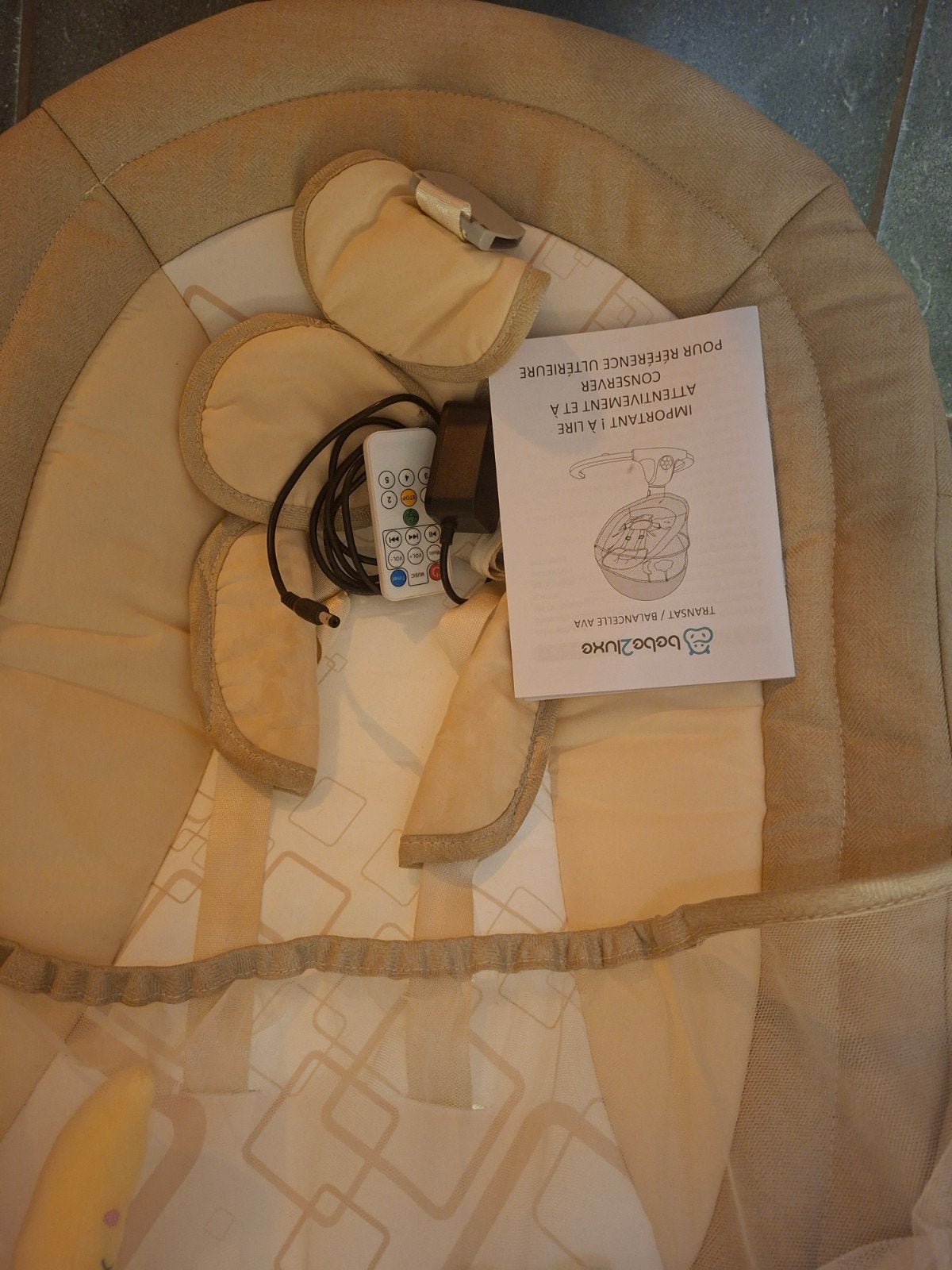 Elektrische babyschommel met afstandsbediening en bluetooth, Kinderen en Baby's, Schommelstoel, Ophalen, Overige merken, Met gordel(s) of riempje(s)