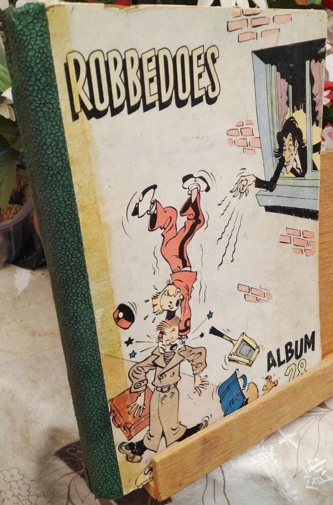 robbedoes verzamelalbum nr 28 Franquin, Boeken, Gelezen, Eén stripboek, Ophalen of Verzenden, FRANQUIN