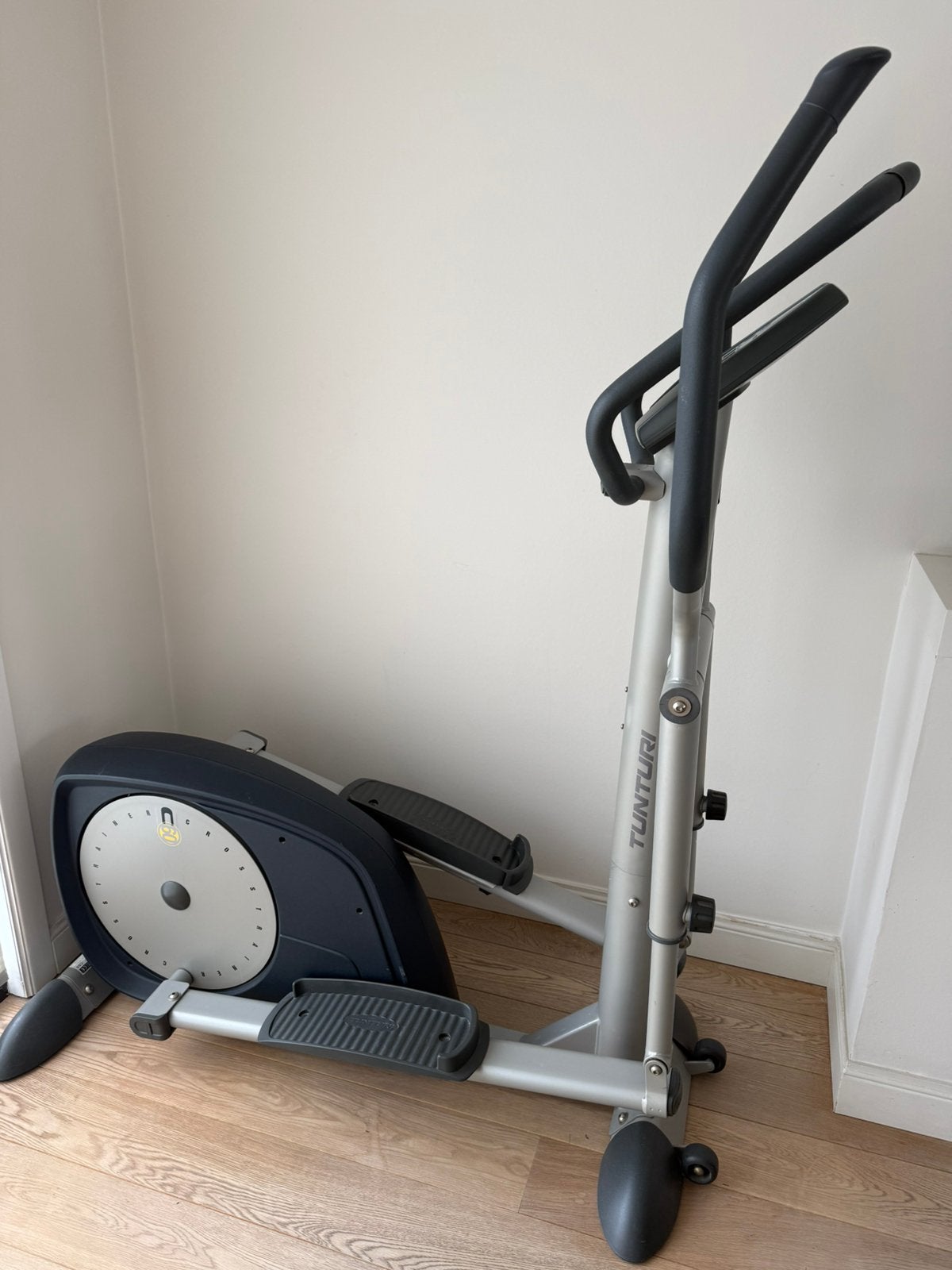 Crosstrainer Tunturi, Enlèvement, Comme neuf, Vélo elliptique